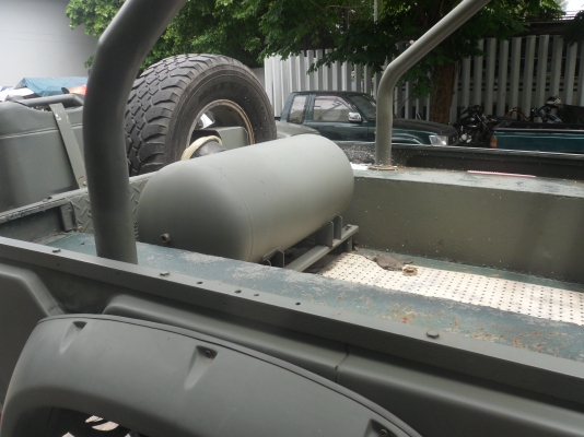 ขายจีปหน้ากบยกสูงขับสี่ ขายจีปหน้ากบยกสูงขับสี่