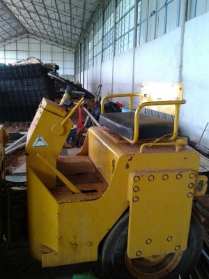 รถบด 4 ตัน