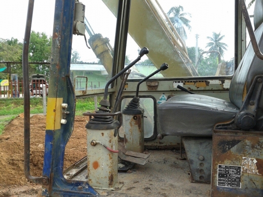 แบคโฮ PC 60-5