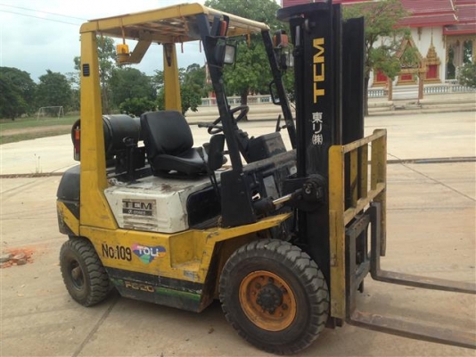 ขายรถยก 2 ตัน ระบบครบ ยางเต็ม เครื่องดี เก่านอกครับ