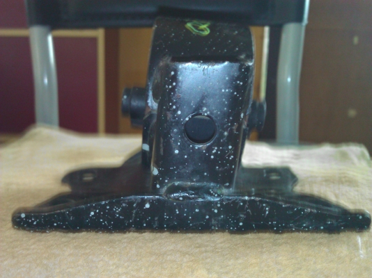 ยางเเท่นเครือง nisssan premara