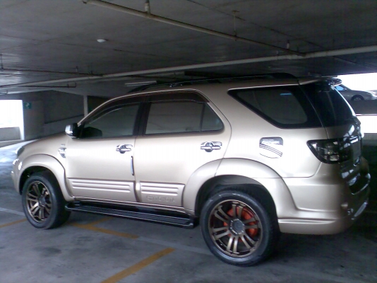 ขายรถยนต์ TOYOTA  FORTUNER 05