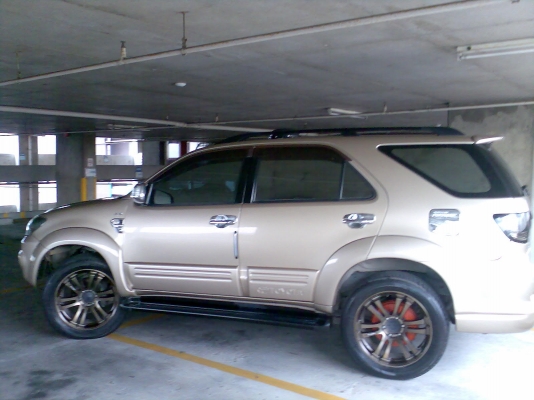 ขายรถยนต์ TOYOTA  FORTUNER 05