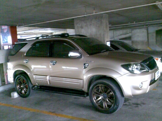 ขายรถยนต์ TOYOTA  FORTUNER 05