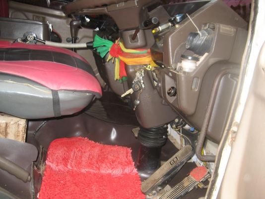 ดั้มพ์ตากลม   เครื่อง  195 แรง  ราคา  740,000 บาท //  ลด  720,000 บาท