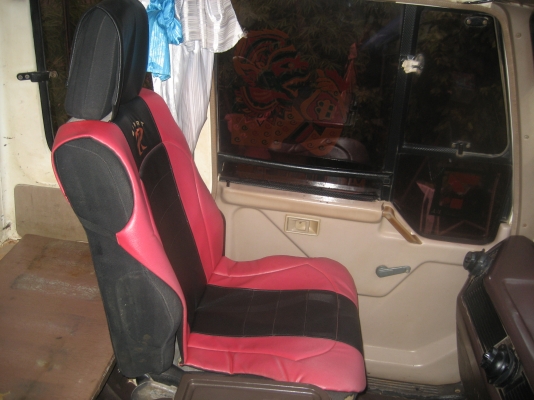 ดั้มพ์ตากลม   เครื่อง  195 แรง  ราคา  740,000 บาท //  ลด  720,000 บาท