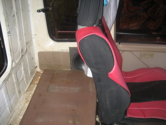 ดั้มพ์ตากลม   เครื่อง  195 แรง  ราคา  740,000 บาท //  ลด  720,000 บาท