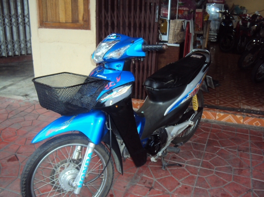 ขายรถฮอนด้าเวฟs100มีทะเบียนชุดโอนภาษีเต็มสนใจติดต่อสรกฤช091-8892274  0860767308