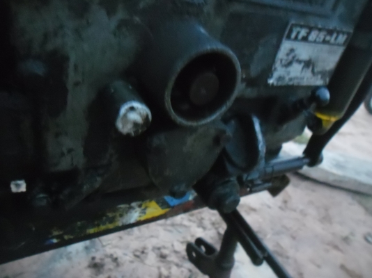 บิ๊กจฺิ๋ว สามเกียร์เบรคใน เครื่องยันม่าร์85เอ็มครับ(ลูกโลก)