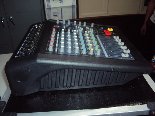 ขายมิกปรับเครื่องเสียงใหม่ไม่ได้ใช้งานอยากขายสนใจติดต่อสรกฤช 091-8892274   0860767308