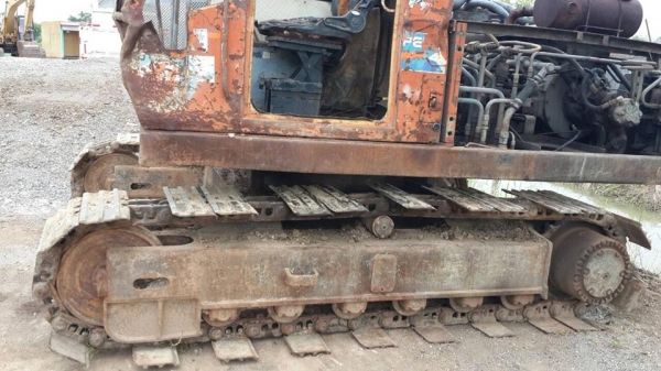 รถแบคโฮ EX120-1 โซ่สวยทั้งสองข้าง รถใช้งานดี มีลายหัวแย๊กซ์