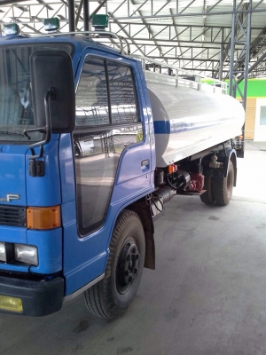 ขายรถหกล้อบรรจุน้ำ ISUZU NPR59PU5M เครื่อง 4BE1-110 แรง รถห้าง บรรจุ 3,000 ลิตร