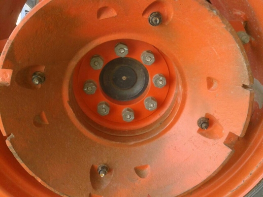 รถไถ KUBOTA M9540. ( รถทำงาน 6,xxx ซม. ) สนใจติดต่อ 081 - 6079515 รถไถ KUBOTA M9540. ( รถทำงาน 6,xxx ซม. ) สนใจติดต่อ 081 - 6079515