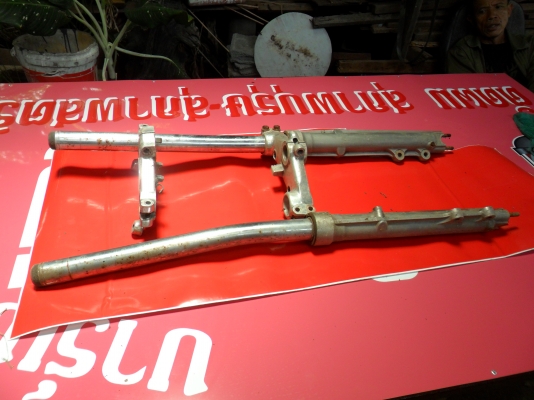 ขายชุดหน้า CBF 750 2500 ขายชุดหน้า CBF 750 2500