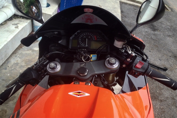 ***ขาย Cbr600RR ปี05 ทะเบียนไม่ขาดต่อ ค่ะ***