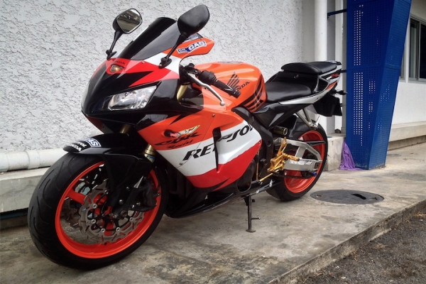 ***ขาย Cbr600RR ปี05 ทะเบียนไม่ขาดต่อ ค่ะ***