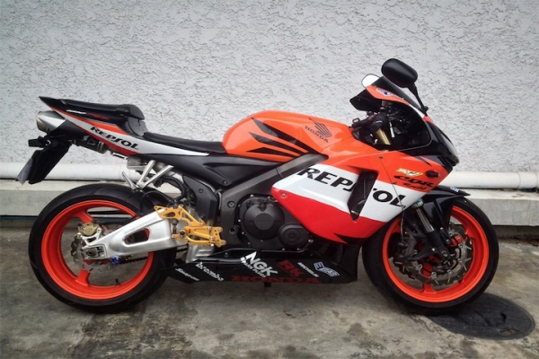 ***ขาย Cbr600RR ปี05 ทะเบียนไม่ขาดต่อ ค่ะ***