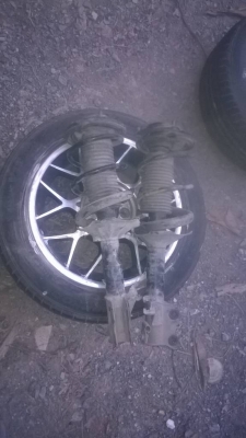 โช๊ครถยนต์เก่าญี่ปุ่น