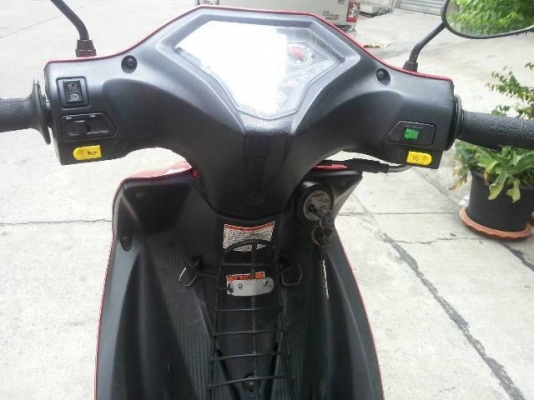 สตาร์ทมือ&hellip; suzuki 125 Fi หัวฉีด ปี55  เครื่องดี ภาษีไม่ขาด 17,000 สีแดง ทะเบียน 841 ไมล์ 18429 km เอกสารครบ