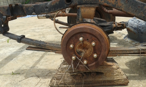 ขายคัสซีพร้อมเครื่อง เกียร์ NISSAN ช้างเหยีบ ขายคัสซีพร้อมเครื่อง เกียร์ NISSAN ช้างเหยีบ