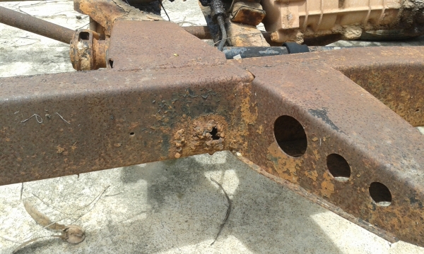 ขายคัสซีพร้อมเครื่อง เกียร์ NISSAN ช้างเหยีบ ขายคัสซีพร้อมเครื่อง เกียร์ NISSAN ช้างเหยีบ