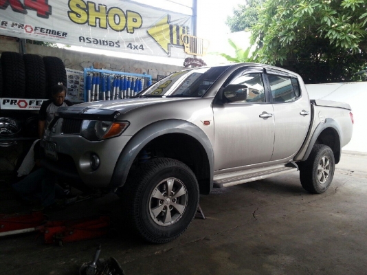 โช๊คอัพรถกระบะ TriTron by Shock Profender โช๊คอัพรถกระบะ TriTron by Shock Profender