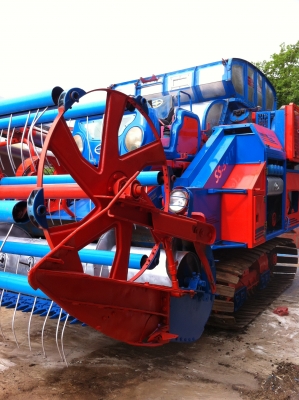 ขายรถเกี่ยวศักดิ์พัฒนา ss501 ขายรถเกี่ยวศักดิ์พัฒนา ss501