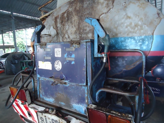 ขายด่วนรถ6ล้อFC2WEKAเครือง120แรงขรรทุกนํ้ามัน8000ลิตร ขายด่วนรถ6ล้อFC2WEKAเครือง120แรงขรรทุกนํ้ามัน8000ลิตร