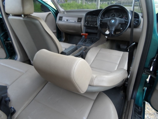 ขายรถ BMW 325 ia