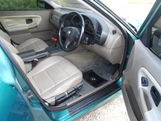 ขายรถ BMW 325 ia