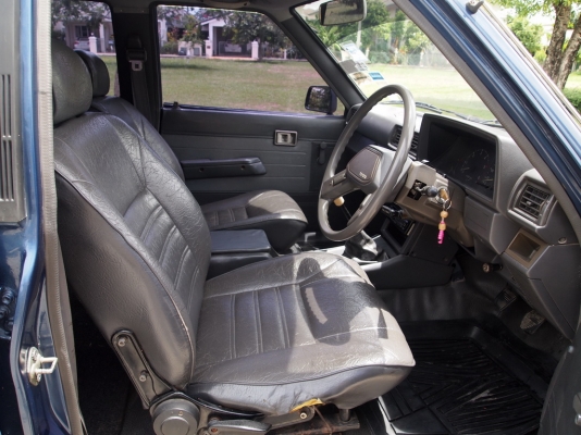 TOTOTA HERO 5 ประตู แวนสั้น ดีเซล