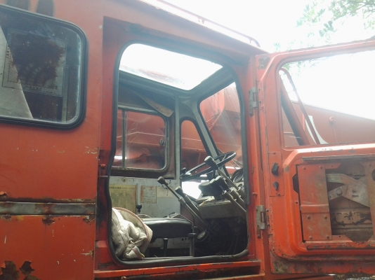 ต้องการขายรถเครน20ตันยี่ห้อกาโต้รุ่น3ไม่เคยมีหักไม่เคยมีดามสภาพพร้อมใช้สนใจติดต่อด่วนมาก่อนได้ก่อน