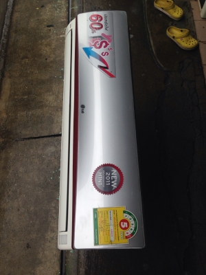 **** ขายแอร์ LG 13000 BTU สภาพใหม่ ****