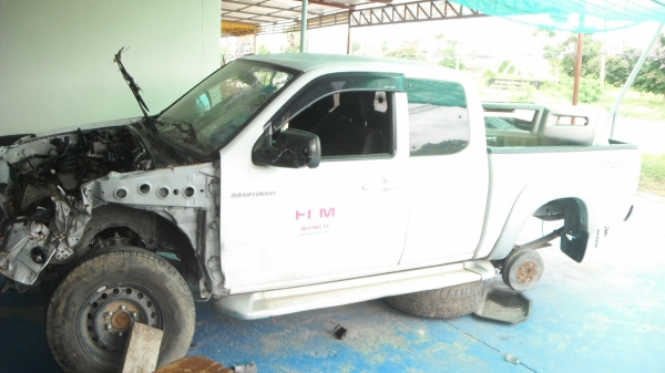 ขายอะหล่ bt.50 ปี 2009 ทุกชิ้น