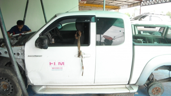 ขายอะหล่ bt.50 ปี 2009 ทุกชิ้น