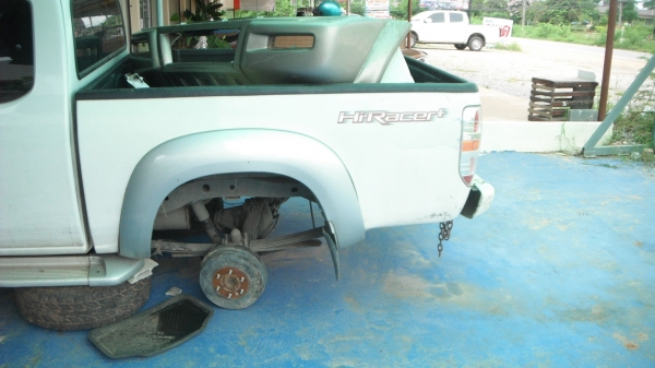 ขายอะหล่ bt.50 ปี 2009 ทุกชิ้น