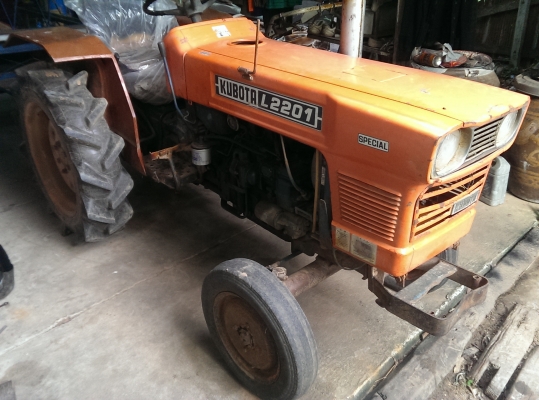 ขายรถไถนา KUBOTA สามสูบเครื่องดีพร้อมใช้งาน