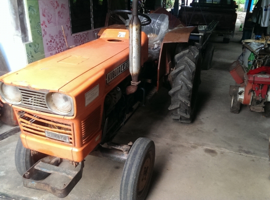 ขายรถไถนา KUBOTA สามสูบเครื่องดีพร้อมใช้งาน