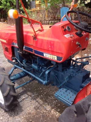 แทรกเตอร์คูโบต้า 26 แรง โฟวิน สภาพดีเยี่ยม เดิมๆ ทั้งคัน ขายพร้อมจอบหมุน