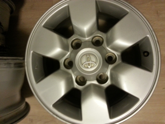 แม็ก ToYoTaสวยๆๆๆๆเลย 6รูเดิมๆๆๆ5000บาท