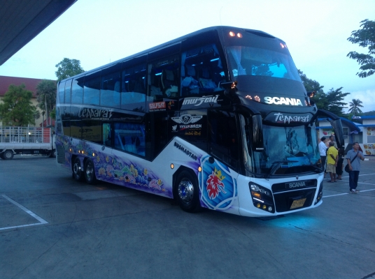 ขาย รถบัส 8 ล้อ สภาพดี ครับ ขาย รถบัส 8 ล้อ สภาพดี ครับ