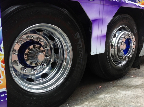 ขาย รถบัส 8 ล้อ สภาพดี ครับ ขาย รถบัส 8 ล้อ สภาพดี ครับ