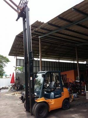 ขาย ฟอล์คลิฟต์ TOYOTA 7FD25  เสา 5 เมตร ฮิ้งฟอล์ค กระดก-เท งาได้