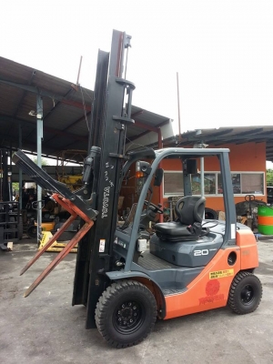ขาย ฟอล์คลิฟต์ 2.0 ตัน  TOYOTA 8FG20 เสา 4.5 ม  ฮิ้งฟอล์ค  กระดก-เท งาได้