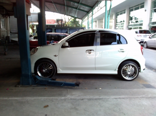 ขายแม็กซ์พร้อมยาง Lenso Op3 สีดำหน้ากระจก (4/100 หน้า7หลัง8) ขายแม็กซ์พร้อมยาง Lenso Op3 สีดำหน้ากระจก (4/100 หน้า7หลัง8)