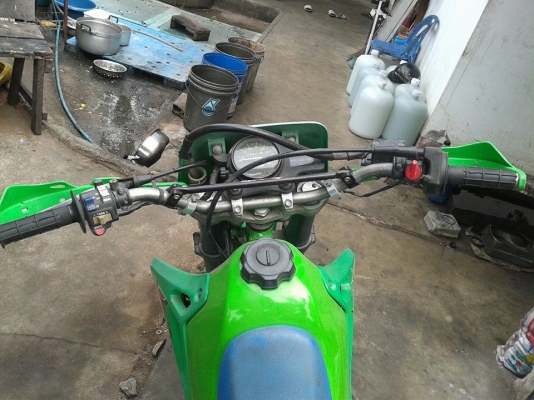 พี่ชายฝากขายครับ..kdx 200 c.c.33000