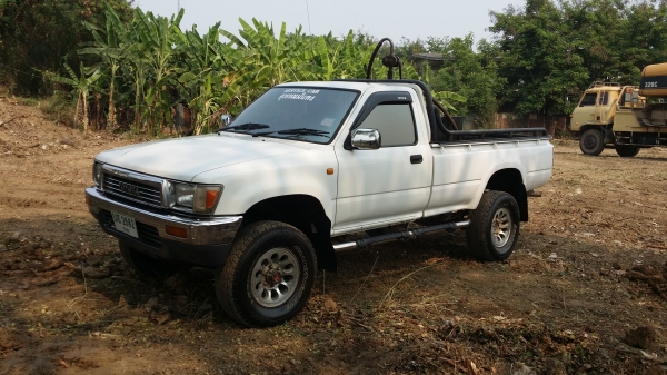 ขาย รถกระบะ mighty x  เทอร์โบตอนเดียว ยกสูง 4X4 ราคา 250,000 ครับ