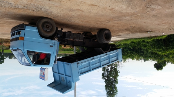 ขายรถ๖ล้อดั้มสภาพดีพร้อมใช้ 099-2489947