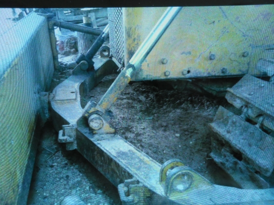 ขายรถแทรกเตอร์ CAT D5D เกียร์ ตัดสภเพพร้อมใซ้เครื่องดีเกียร์ดีเอกสารใบสัญญาซื้อขาย