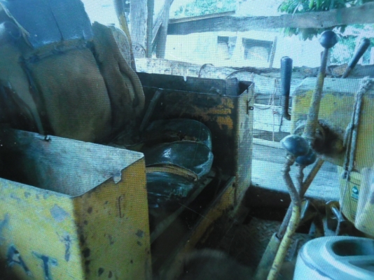 ขายรถแทรกเตอร์ CAT D5D เกียร์ ตัดสภเพพร้อมใซ้เครื่องดีเกียร์ดีเอกสารใบสัญญาซื้อขาย